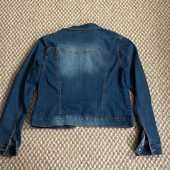 Miss Selfie Waist Button Front Denim Jean Jacket Size: Large (L) - Picture 11 of 11